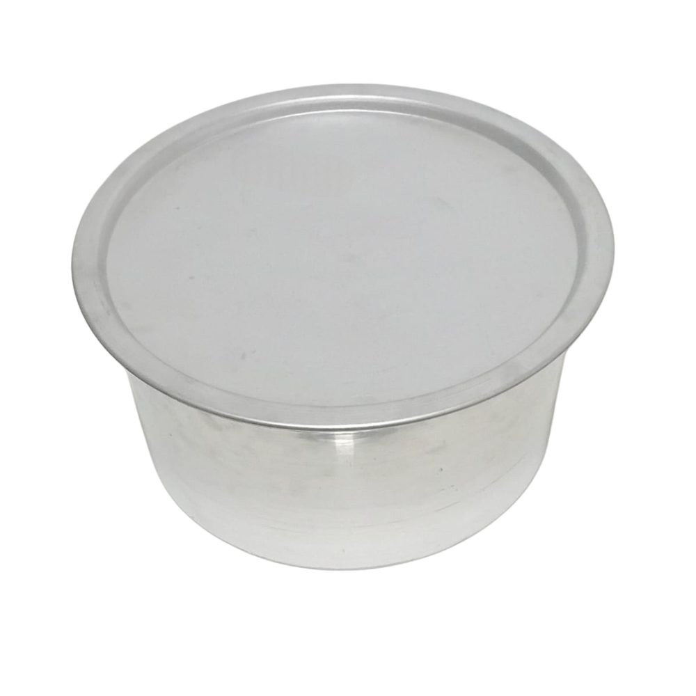 Aluminium saucepan with lid, large