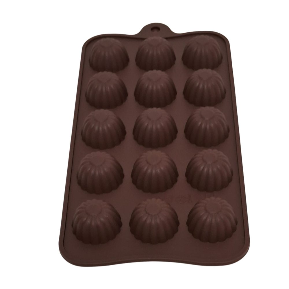 Silicone Chocolate Mould, Fluted Dome, 15 Cavities