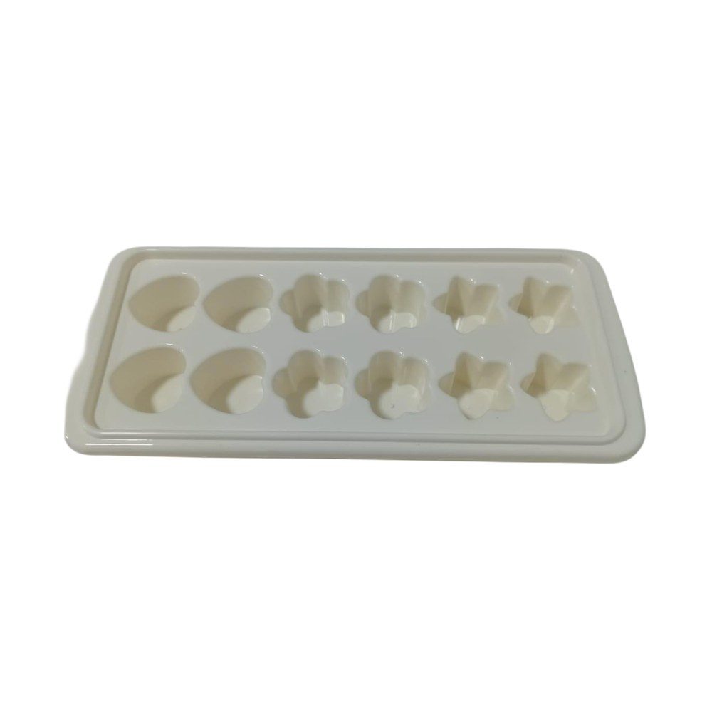 Shaped Plastic Ice Cube Tray