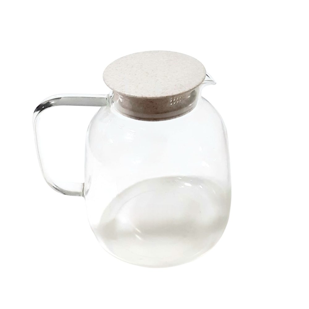 Glass water jug with lid