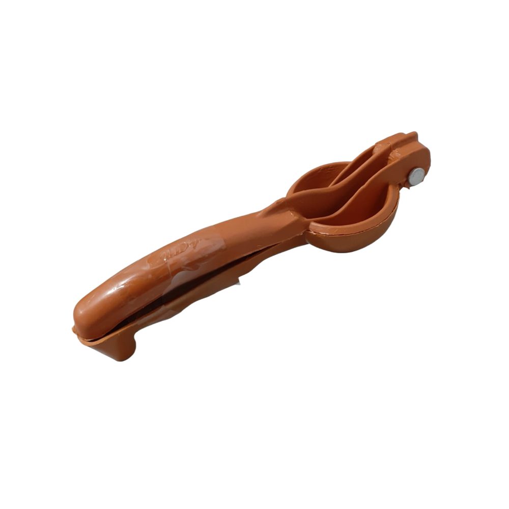 Hand-held lime squeezer