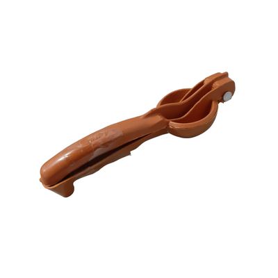 Hand-held lime squeezer