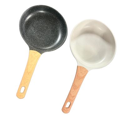 Ceramic coated induction frypan